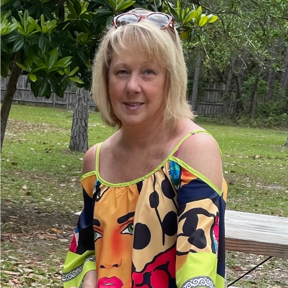 Meet your Posher, Jennifer